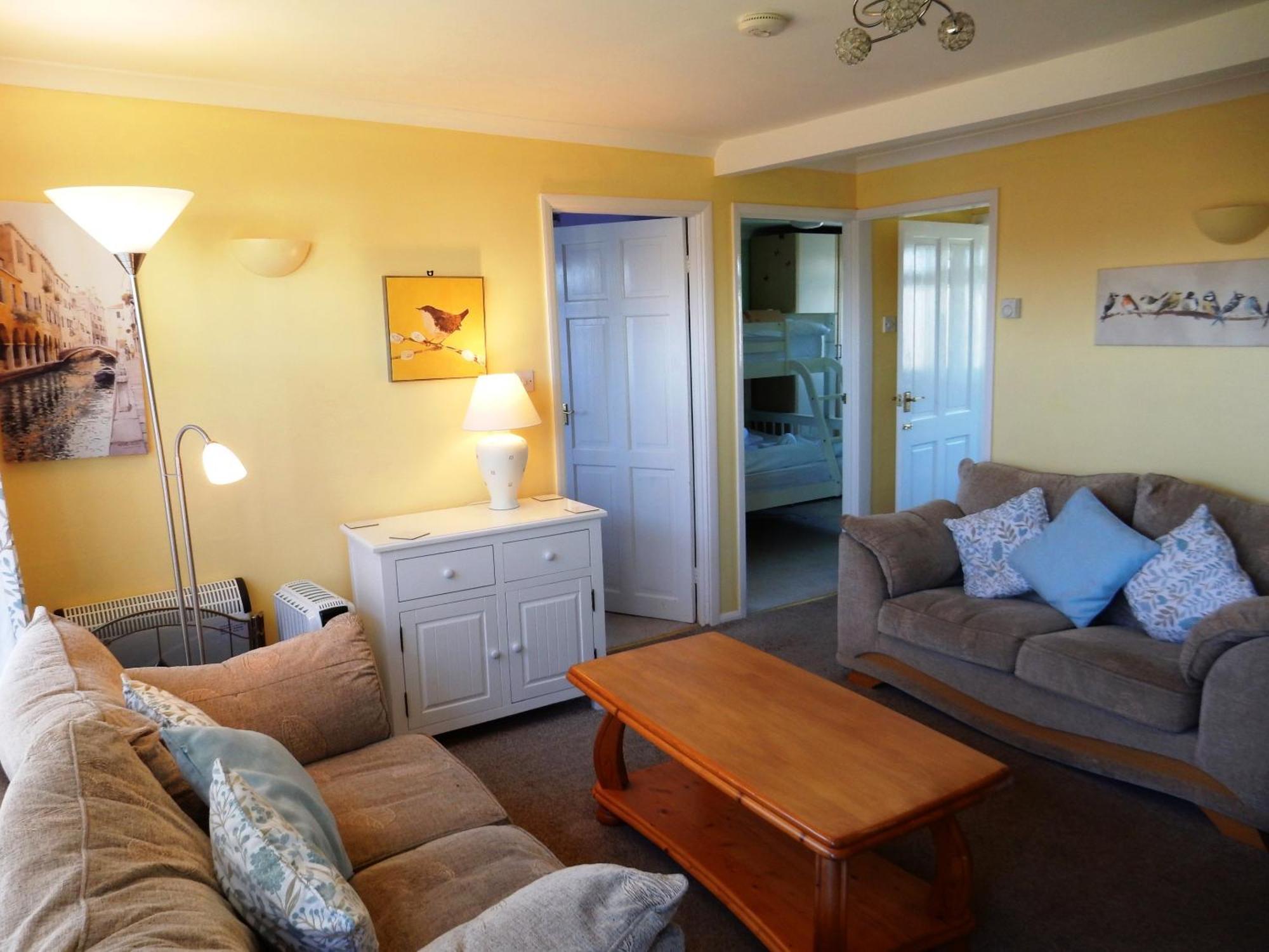 Sheena'S Dartmouth Chalets Екстер'єр фото